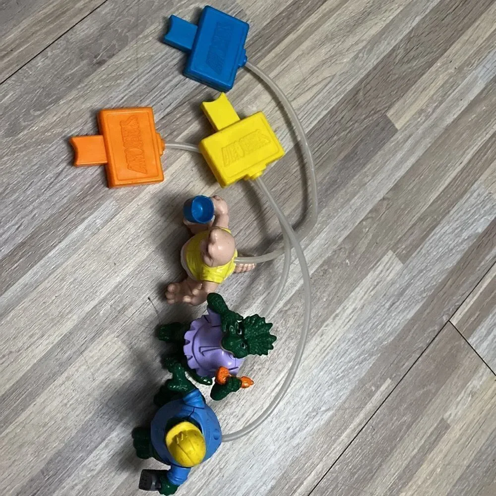 Disney 90s vintage Dinosaur cartoon figures air pump action McDonald’s toys - Picture 3 of 7